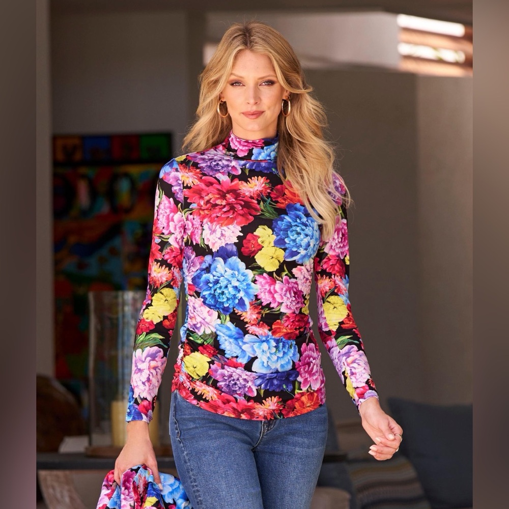 Boston Proper So Chic Uptown Garden Ruched Turtleneck Top, L, EUC bloomcore